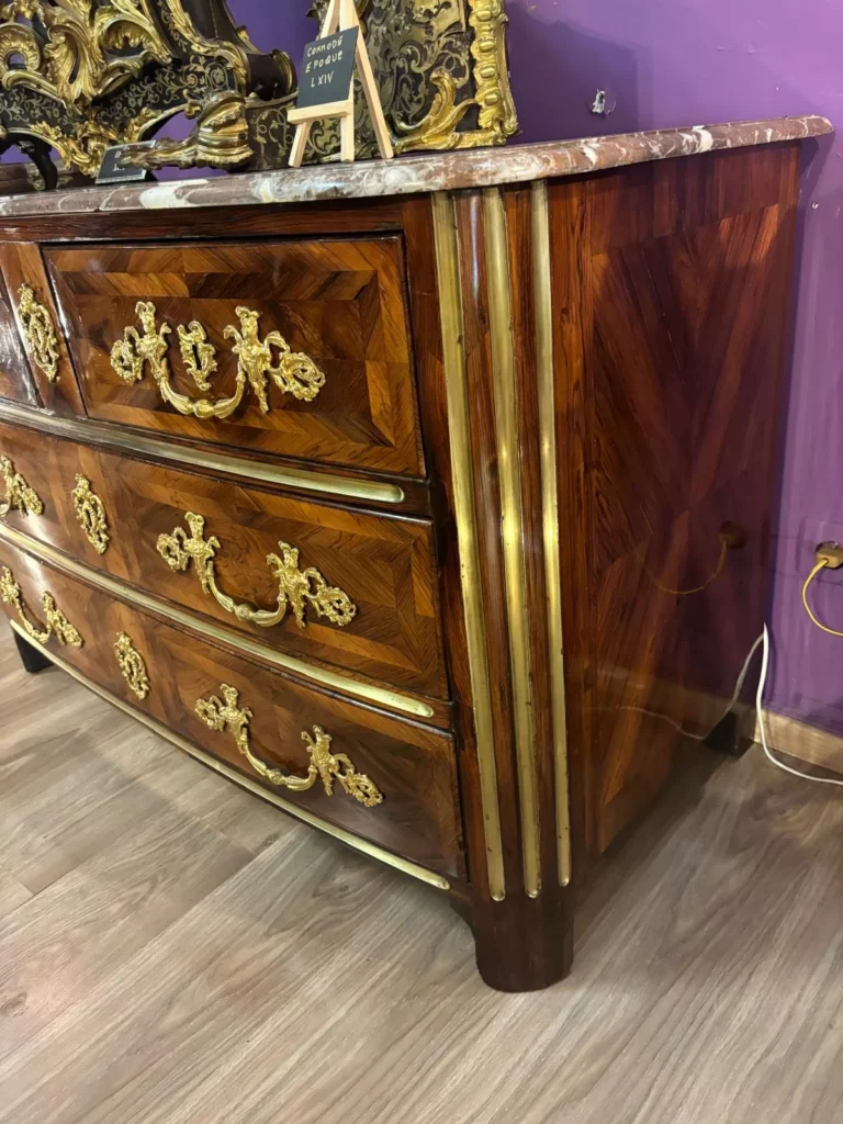 Commode à tiroirs